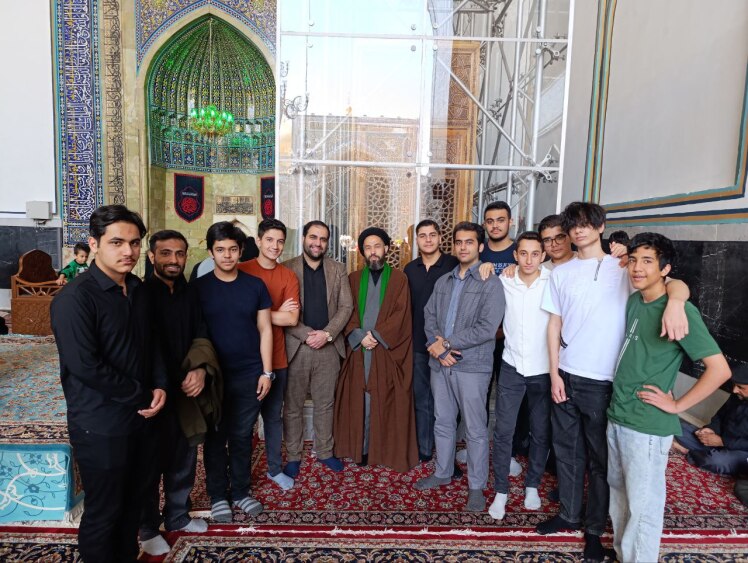رویانی ها مهمان سفره حضرت رضا (ع)